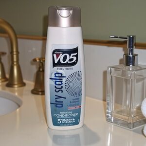 Alberto VO5 Dry Scalp Conditioner 11oz Paraben-Free Moisturizing Almond Oil